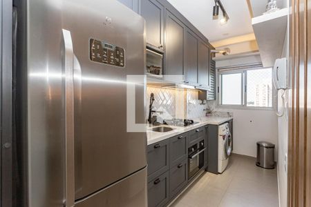 Cozinha de apartamento à venda com 2 quartos, 55m² em Vila Vermelha, São Paulo