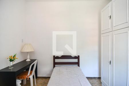 Quarto 1 de casa para alugar com 3 quartos, 80m² em Fátima, Niterói