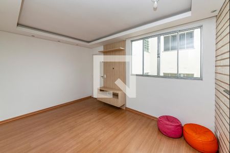 Sala de apartamento para alugar com 2 quartos, 48m² em Cabral, Contagem