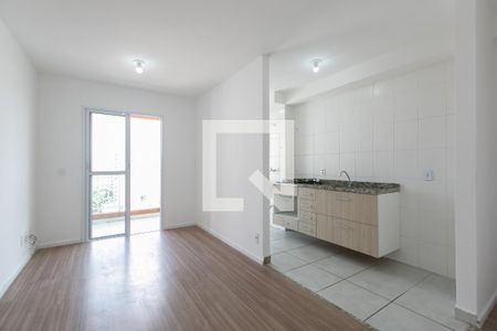 Sala de apartamento para alugar com 2 quartos, 46m² em Vila Carmosina, São Paulo