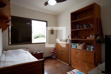 Apartamento à venda com 240m², 4 quartos e 3 vagas Apartamento à venda com 240m², 4 quartos e 3 vagasQuarto 04