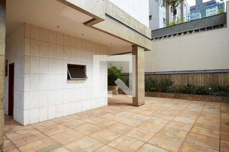 Apartamento à venda com 240m², 4 quartos e 3 vagas Apartamento à venda com 240m², 4 quartos e 3 vagasÁrea comum