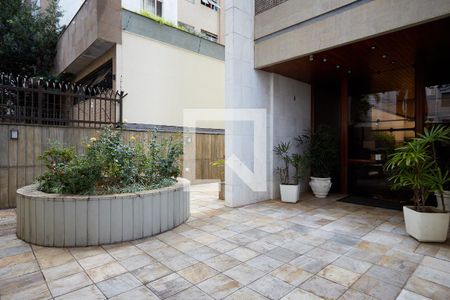 Apartamento à venda com 240m², 4 quartos e 3 vagas Apartamento à venda com 240m², 4 quartos e 3 vagasÁrea comum