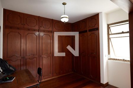 Apartamento à venda com 240m², 4 quartos e 3 vagas Apartamento à venda com 240m², 4 quartos e 3 vagasQuarto 01