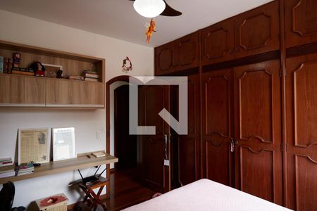 Apartamento à venda com 240m², 4 quartos e 3 vagas Apartamento à venda com 240m², 4 quartos e 3 vagasQuarto 03