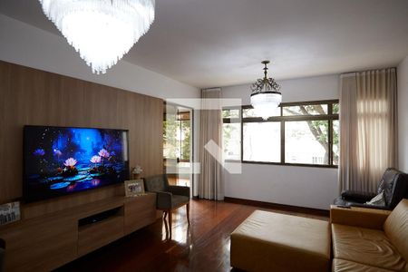 Apartamento à venda com 240m², 4 quartos e 3 vagas Apartamento à venda com 240m², 4 quartos e 3 vagasSala