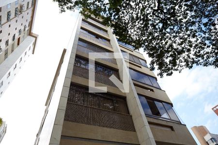 Apartamento à venda com 240m², 4 quartos e 3 vagas Apartamento à venda com 240m², 4 quartos e 3 vagasFachada