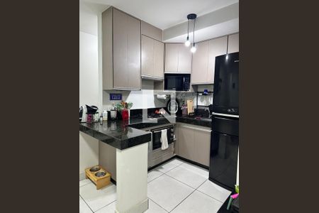 Cozinha de apartamento para alugar com 2 quartos, 52m² em São Geraldo, Belo Horizonte