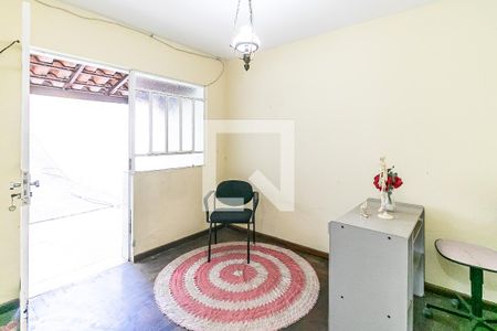 Sala de casa à venda com 3 quartos, 360m² em Vila Perola, Contagem