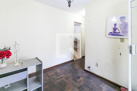 Sala de casa à venda com 3 quartos, 360m² em Vila Perola, Contagem