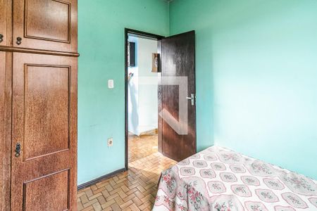 Quarto 2 de casa à venda com 5 quartos, 300m² em Vila Perola, Contagem