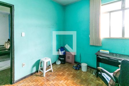 Quarto 2 de casa à venda com 5 quartos, 300m² em Vila Perola, Contagem