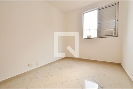 Quarto2 de apartamento para alugar com 3 quartos, 93m² em Nova Floresta, Belo Horizonte