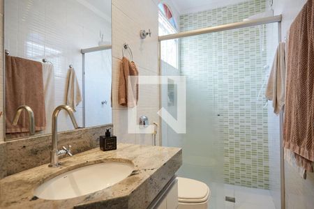 Banheiro da Suíte de apartamento para alugar com 3 quartos, 160m² em Sagrada Família, Belo Horizonte