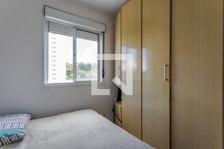 Quarto 2 de apartamento para alugar com 2 quartos, 52m² em Jardim Carvalho, Porto Alegre