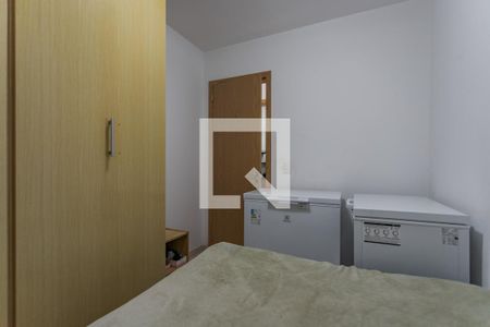 Quarto 2 de apartamento para alugar com 2 quartos, 52m² em Jardim Carvalho, Porto Alegre