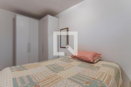 Quarto 1 de apartamento para alugar com 2 quartos, 52m² em Jardim Carvalho, Porto Alegre