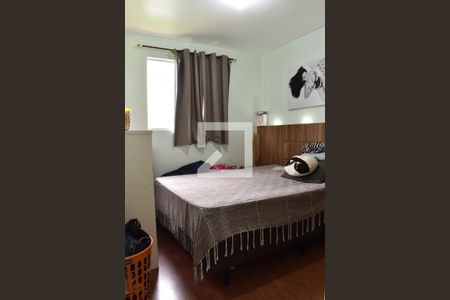 Quarto 1 de apartamento para alugar com 3 quartos, 56m² em Lindoia, Curitiba