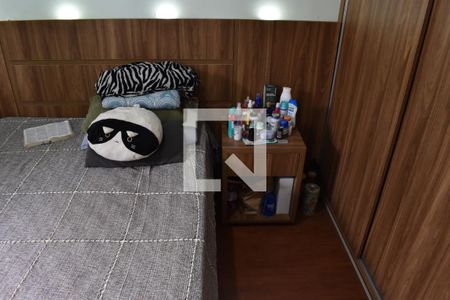 Quarto 1 de apartamento para alugar com 3 quartos, 56m² em Lindoia, Curitiba