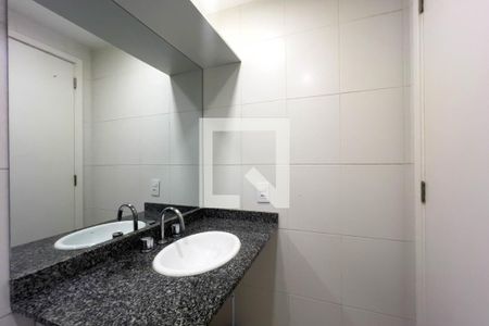 Banheiro de kitnet/studio para alugar com 1 quarto, 35m² em Ipiranga, São Paulo