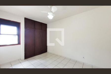 Quarto2 de apartamento à venda com 2 quartos, 72m² em Vila Itapura, Campinas