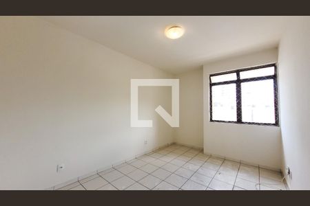 Sala de apartamento à venda com 2 quartos, 72m² em Vila Itapura, Campinas