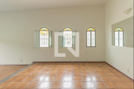 Casa à venda com 3 quartos, 244m² em Vila Madalena, Campinas