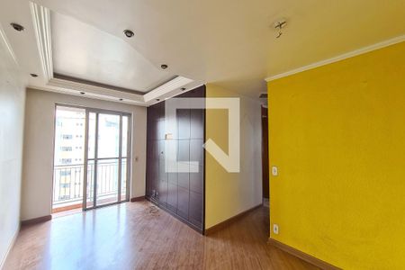 Sala de apartamento para alugar com 3 quartos, 68m² em Vila Ivone, São Paulo