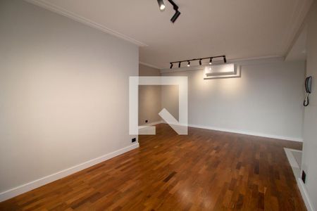 Sala de apartamento à venda com 3 quartos, 104m² em Vila Madalena, São Paulo