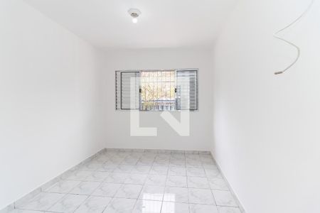 Quarto 2 de casa para alugar com 3 quartos, 90m² em Vila Jacuí, São Paulo