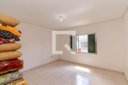 Quarto 1 de casa à venda com 3 quartos, 250m² em Jardim Teresa, São Paulo