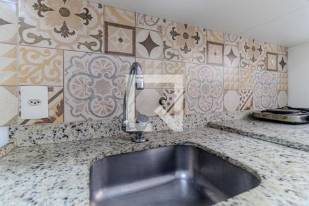 Cozinha de apartamento para alugar com 1 quarto, 29m² em Santa Ifigênia, São Paulo