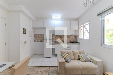 Sala e Cozinha de apartamento para alugar com 1 quarto, 29m² em Santa Ifigênia, São Paulo