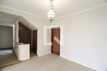 Sala 2 de casa para alugar com 5 quartos, 300m² em Santa Mônica, Uberlândia