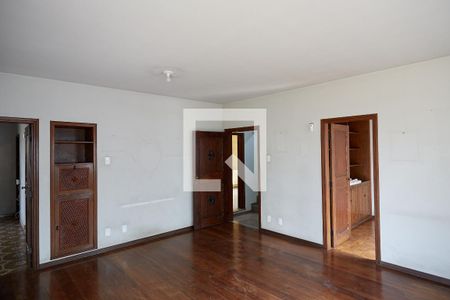 Sala de casa à venda com 3 quartos, 350m² em Funcionários, Belo Horizonte