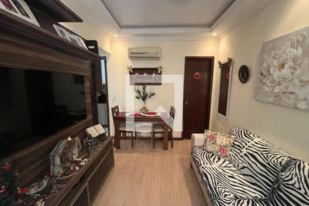 Sala de casa de condomínio à venda com 2 quartos, 90m² em Tauá, Rio de Janeiro