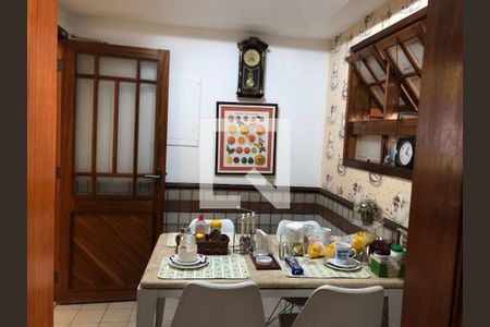 Apartamento à venda com 3 quartos, 183m² em Icaraí, Niterói