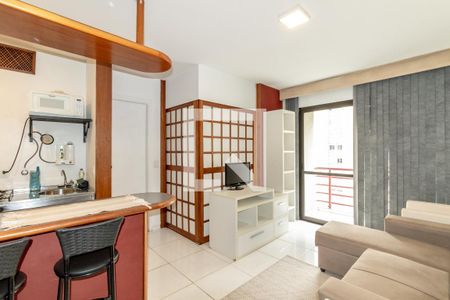 Sala de apartamento para alugar com 1 quarto, 65m² em Moema, São Paulo