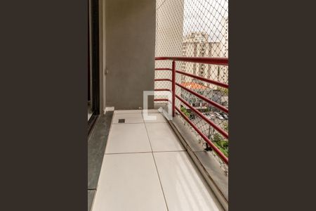 Sacada de apartamento para alugar com 1 quarto, 65m² em Moema, São Paulo