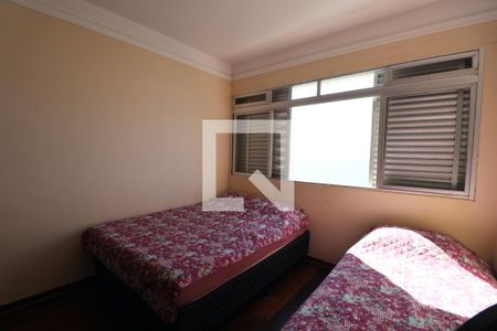 Apartamento para alugar com 145m², 3 quartos e 1 vaga Apartamento para alugar com 145m², 3 quartos e 1 vagaQuarto