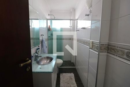 Apartamento para alugar com 145m², 3 quartos e 1 vaga Apartamento para alugar com 145m², 3 quartos e 1 vagaBanheiro Social