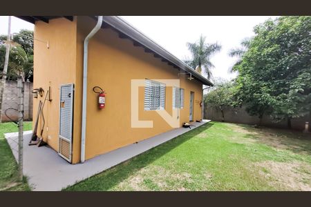 Casa de condomínio à venda com 350m², 4 quartos e 6 vagas Casa de condomínio à venda com 350m², 4 quartos e 6 vagasDepósito
