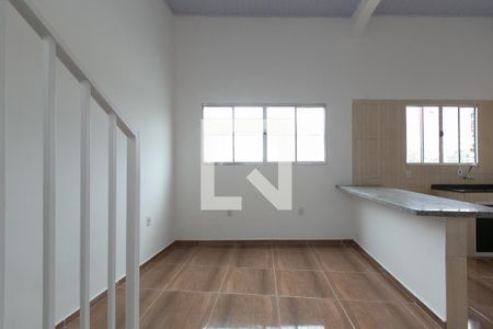 Sala de casa para alugar com 1 quarto, 80m² em Parque Guarani, São Paulo