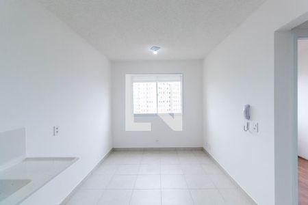 Sala/Cozinha de apartamento para alugar com 2 quartos, 34m² em Vila Ré, São Paulo