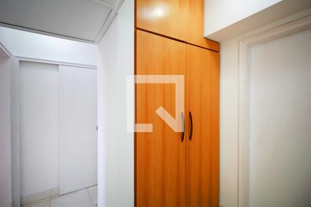 Corredor de apartamento para alugar com 3 quartos, 150m² em São Pedro, Belo Horizonte