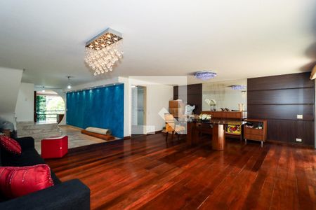 Sala de casa à venda com 4 quartos, 305m² em Morumbi, São Paulo