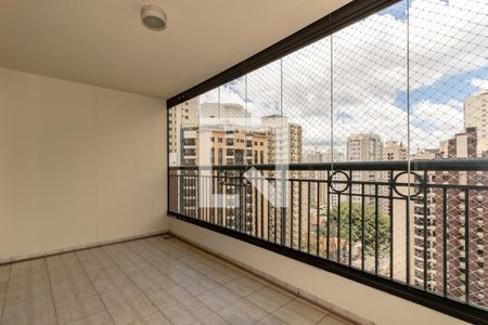 Sacada de apartamento à venda com 3 quartos, 125m² em Moema, São Paulo