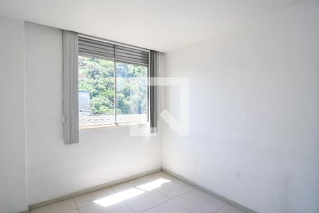 Quarto 1 de apartamento para alugar com 2 quartos, 70m² em Santa Rosa, Niterói