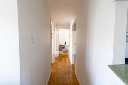 Corredor de apartamento à venda com 3 quartos, 67m² em Jardim Botânico, Porto Alegre