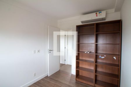 Quarto 1 de apartamento para alugar com 3 quartos, 87m² em Jardim Aeroporto, São Paulo